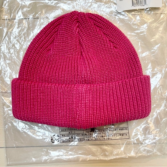 ๐ NWT kangol cardinal 2 way beanie pink kangaroo - Picture 3 of 4
